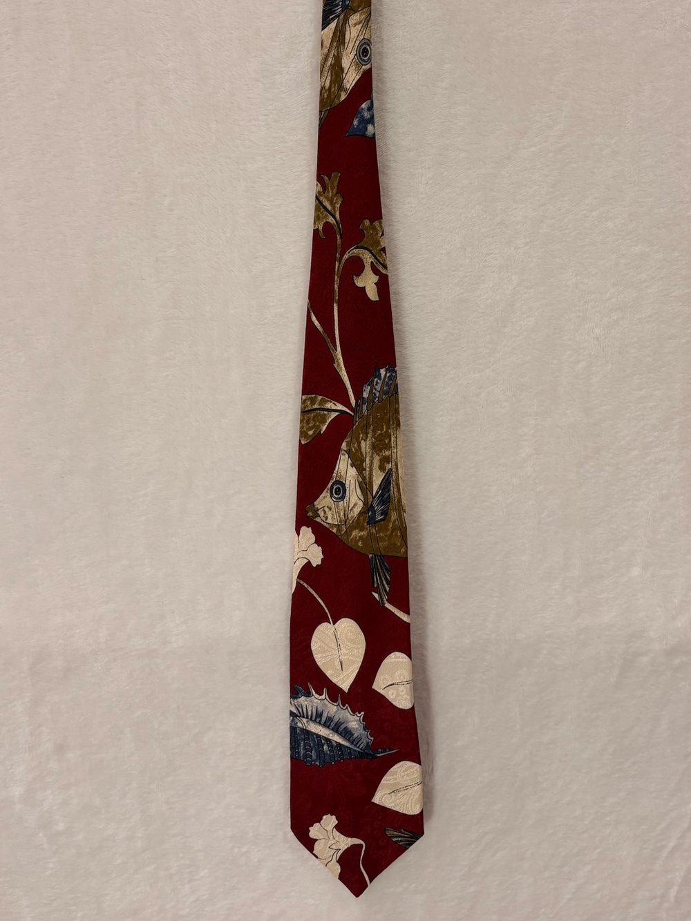 🎣 Vintage Handmade Italian Silk Necktie – Red Fish & Floral Novelty Tie